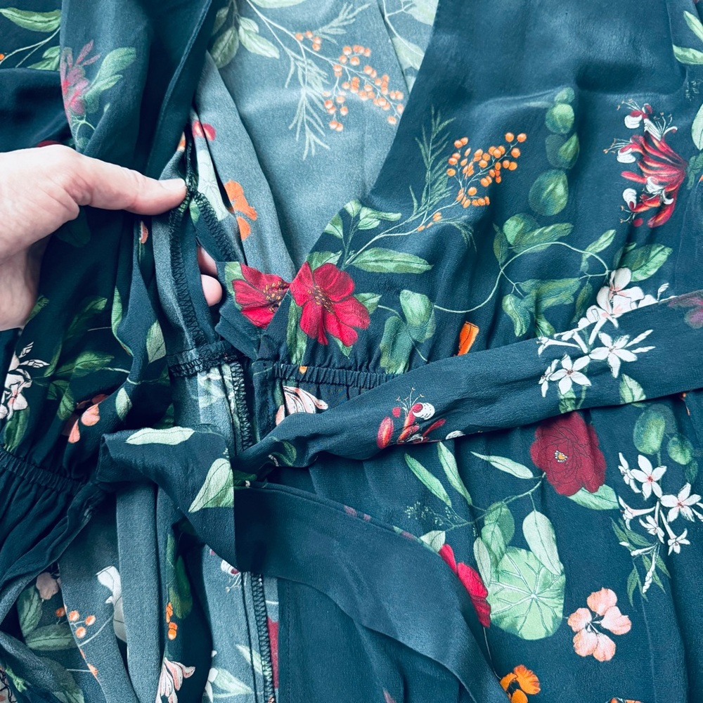 Amour Vert Silk Wrap Midi Dress Black Floral Long Sleeve Size Small - Picture 7 of 10